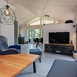 8 Person Holiday Home In Vaeggerlose Σπίτι διακοπών *
