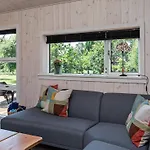 Nyaraló 8 Person Holiday Home In Vaeggerlose *