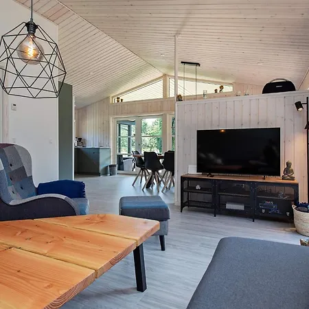 8 Person Holiday Home In Vaeggerlose Nyaraló *