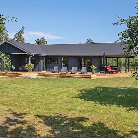 5 Star In Vaeggerlose Casa de Férias Bøtø By